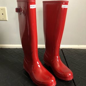 Hunter Rain Boots Red Gloss Size 8